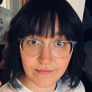 Meet your Posher, Desiree